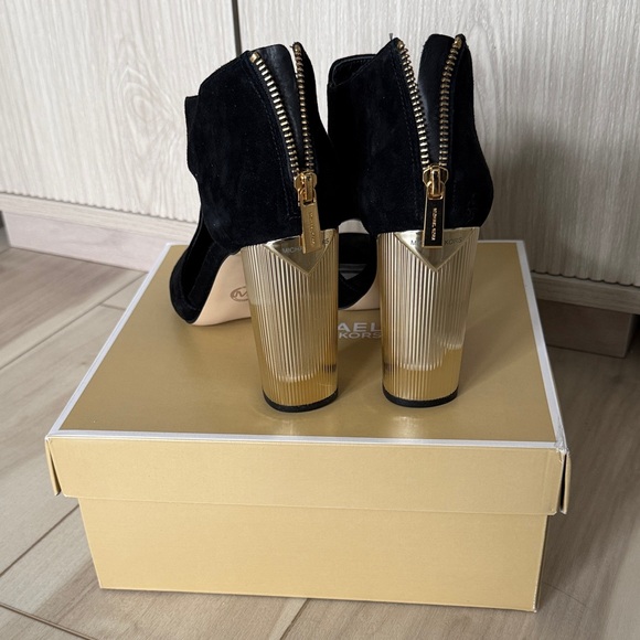 Michael Kors Black Suede Peep-Toe High Heels with Gold Block Heel - Picture 2 of 5